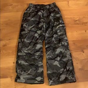 Youth boys snow pants.  Size Y 10/12